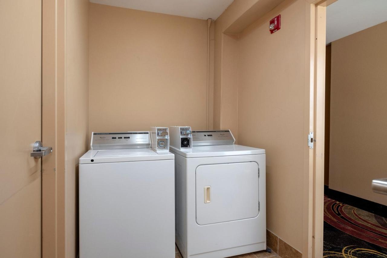 Red Roof Inn יומה מראה חיצוני תמונה